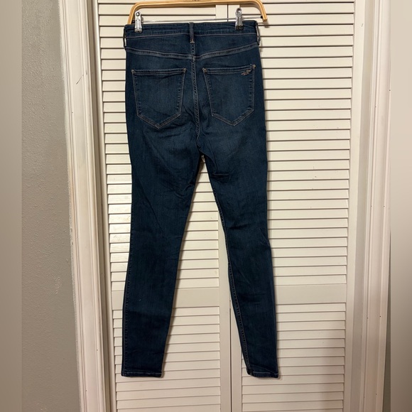 Hollister Dark Blue Ripped Skinny Jeans - Picture 2 of 3